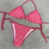 Bikini alla moda in metallo colorato con piccoli diamanti Set di costumi da bagno in tinta unita con lettera di colore nero Costumi da bagno estivi con etichette per regalo da donna