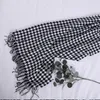 Filtar modern enkel kast filt svartvitt houndstooth dekorativ soffa filt hemvistelse el säng slut handduk säng flagga mjuk halsduk 230414