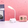 Lampade da tavolo Cartone animato Simpatico animale domestico Cane Ricarica USB Batteria Luce notturna a LED Protezione per gli occhi Lampada da tavolo calda Decorazione della camera per adolescenti
