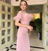 Modern pärlstav krage mantel prom klänningar rufsar fjäder kolonn formell festklänning fotled längd vestidos de fiesta för kvinnor