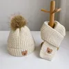 Gorras Sombreros Otoño e invierno sombrero para niños bufanda conjunto de dos piezas invierno cálido polar niño y niña oso sombrero de lana pañuelo para el cuello 231114