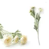 Flores decorativas linda família real britânica nobre artificial ranunculus asiaticus seda 3 cabeças orvalho lótus decoração flor falsa a6840