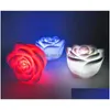 Decorazione per feste Colore variabile Led Rose Flower Candle Lights Senza fumo Rose senza fiamma Love Lamp Light Up Battery Table Home Gift Dhpdu