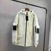 CP Clothing Designer Stones Island Sweat à capuche Vestes de poche Veste à manches longues Zipper Badges Hommes Tshirt Manteau décontracté Coupe-vent Chemises pour hommes Manteaux d'automne 7X74