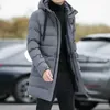 Piumini da uomo Nuovo Capispalla maschile Cappotti invernali Giacche slim fit Giacche invernali Uomo con cappuccio Casual Piumini lunghi Più spessi Parka caldi Taglia 4XL J231111