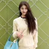 Kadın Sweaters Tasarımcısı Creative Hollow Women Kişilik Stripe Örgü Kazak Moda Mektupları Nakış Kadın Gömlek Tee Umxq