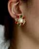 Pendientes de tuerca con estilo medieval de corte con perlas de cristal