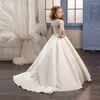 Robes de fille de luxe en Satin fleur pour mariage à manches longues nœud robe de princesse bouffante fête d'anniversaire robe de sainte Communion avec train