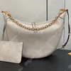 10A Designer di lusso Loop Hobo Bag Borse a tracolla da donna Cosmetici sotto le ascelle Mezza luna Baguette Borsa Tasche Collezione di catene in metallo M81098 Borsa tote