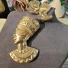 Les broches font une vieille broche pharaon de créateur exagérée