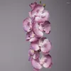 装飾的な花8ヘッド人工蝶ランフェイクモスランオーキッド非織物布植物ウェディングブーケホームガーデンの装飾
