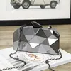 Borse da sera 2023 New Fashion Diamond Iron Box Borsa da cena Borsa da donna Catena di metallo 231114