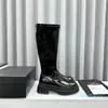 고급 디자이너 Long Boots Glossy Boots 여자 클래식 스타일 플랫 바닥 부츠 가죽 컬러 디자이너 럭셔리