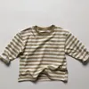 T-shirts Spring Children Clothing Japan Korean Style Autumn Baby Girls Pojkar Långärmad randig bomullst-shirt Barn Pullover Tops 230414