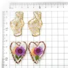 Ciondoli 2 pezzi a forma di cuore dito amore naturale vera margherita fiore essiccato petalo pendente in resina per creazione di gioielli orecchino pendente