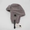 Chapeaux de trappeur de protection des oreilles, chapeaux d'hiver solides de styliste en laine d'agneau, casquettes de luxe chaudes pour hommes