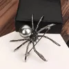 Brooches Rinhoo Exaggerated Gray White Imitation Pearl Spider For Women Retro Halloween Insect Animal Lapel Pins Gothic Jewelry