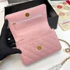 Designer Bolsa de ombro portátil de luxo Mensageiro de couro Crossbody Bag Double Letter 223 Saco de compras composto de verificador