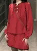 Vestidos de trabajo Harajpee Conjunto de dos piezas rojo Pajarita Suéter de punto de manga larga Otoño de mujer Falda plisada de cintura alta Moda que reduce la edad