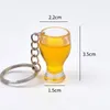 Keychains simulatie bier mok sleutelhanger mannen en vrouwen koppelen sleutelhanger tas hanger groothandel