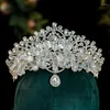 Klipy włosów Bride Crystal Crown Headwear Imbede Luksus High-end Birthday Princess Wedding Suknia Akcesoria biżuterii dla kobiet