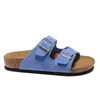 2024 OG Sandales de créateurs originales Pantoufles pour hommes Beach Hotel Indoor Tongs sabots Birks Boston Clog Boston Mules Pantoufles en bois Femmes 8831ess