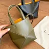 Bagages pour femmes CrossBody Puzzle Fold Tote Sac à main Beach Mens Embrayage Luxe Designer Weekender Sacs Vacances Épaule Mode Boutique en cuir véritable Sacs sous les bras