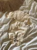 Kombinezon wiosna dzieci szelki spodnie w stylu koreański unisex dzieci waflowe bawełniane dziecko solidne swobodne kombinezony małe małe spodnie 230414