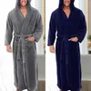 Vêtements de nuit pour hommes Hommes Peignoir Longueur de la cheville Chemise de nuit en molleton Poche Attrayante Robe de bain longue en corail doux pour la vie quotidienne