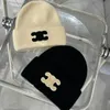 Beanie/Skull Caps Luxury Beanies Skull Caps Rabbit Fur Hat With High Value Widens French Face Liten Mao och EuropeForeign Trade Wool Hat Tide