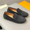 Wysokiej jakości dżentelmeńskie buty męskie sukienki czarne skórzane buty męskie designerskie luksusowe buty skórzane garnitur Business Oxford Buty okrągłe na głowę mokasyny.