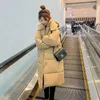 長いknlong膝の長さ冬の新しい女性韓国語バージョンは綿ジャケットを失い、女性のために厚くなった