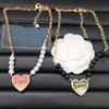 Lyxdesigner Letter Pendant Necklace Heart 18k Gold Plated Crystal Rhinestone Copper Sweater Halsband för kvinnor bröllopsfest juveler tillbehör