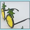 Другие мероприятия поставляют гавайские бокалы тропические коктейль на пляже пивные солнцезащитные очки.