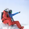 Hełmy narciarskie 2023 Inteligentne na świeżym powietrzu Snowboard Snowboard Bluetooth Telefon Safty SOS Alert Walkie Talkie Sprzęt narciarski 231114