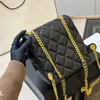 Merkontwerper schoudertas nieuwe mode dames schouderkanaalbag klassieke vaste kleur stiking diamant checker tofu tas high quality caviar lederen rugzak