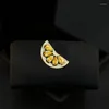 Spille Moda Squisita Spilla al limone Donna Frutta rinfrescante Design unico Cardigan Pin Abito Scollatura Ornamento Accessori di gioielli 3997