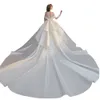 Nowe przybysze o szyku zamek błyskawiczny z długim rękawem błyszczące koraliki kryształ wspaniały satynowy suknia balowa suknie ślubne