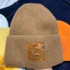 Loewees Beanie Designer Hat Top Quality Highバージョンニットウール帽子秋と冬のトレンディなブランドの小さな革のラベルコールドハットアウトドアスキーハット温かい帽子