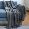 Couvertures Textile City Cashmere-Like Knitted Sofa Throw Blanket Nordic Style Solid Plaid Tassel Couvre-lit pour el Fall Interior Decorate 230414