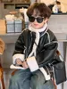 Vestes Version coréenne des vêtements d'extérieur pour hommes et femmes, manteau en fourrure épaisse, veste en cuir pour enfants, à la mode, automne/hiver 2023