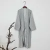 Mäns Sleepwear Summer Japanese Classic Bathrobe Kimono Yukata Cardigan Traditionell klänning Nattkläder Robe Unisex