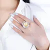 Bröllopsringar 2023 Gold White Pearl Flowers Fashion Justerbar Ring Winter Women's Jewelry Cocktail Liquor Party Gift Anniversary