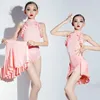 Stage Wear Girl Abito da ballo latino per ragazze Bambini 2 pezzi Gonne rosa Abito Abiti per prestazioni professionali Nappa per bambini