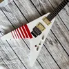 Op voorraad Kill Switch Buckethead Signature Alpine White V elektrische gitaar Rode Arcadeknop Baritonhals 24 Jumbo Frets Geen inleg Chrome Hardware Grover Tuners