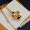 Luxury gold necklace designer Classic flower Pendant Jewelry Retro v Necklaces lady Party wedding Gift good with box 23111403Z