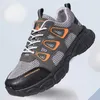 Scarpe da trekking comode casual all'aperto Scarpe da ginnastica traspiranti alla moda Scarpe da trekking da uomo con allacciatura leggera 112423a