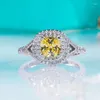 Cluster Ringen QINHUAN 8.8mm Vierkante Echte Moissanite Pass Test Ring Dames Roze Geel 925 Sterling Zilver Geplatineerd Bruiloft fijne Sieraden