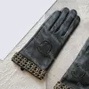 Klassische Kette Lederhandschuhe für Frauen Designer Winter warme Handschuhe Mode Brief Fahrradhandschuhe Damen Valentinstag Weihnachtsgeschenk