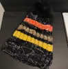 Chapeaux simples Chapeaux de créateurs Chapeaux de Père Noël Chapeaux pour hommes en tricot épais en cachemire Chapeaux de laine d'explosion tendance Les chapeaux pour dames apportent tous de la chaleur